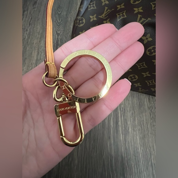 Louis Vuitton Artsy MM bag - Picture 4 of 10